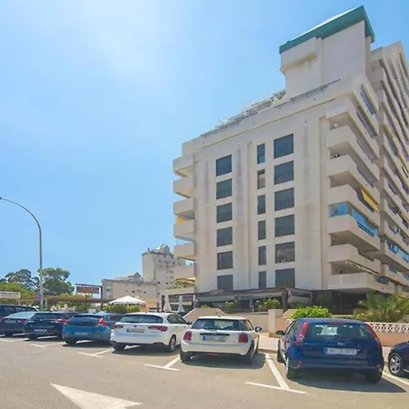 Guzman - Lajoya Apartment
